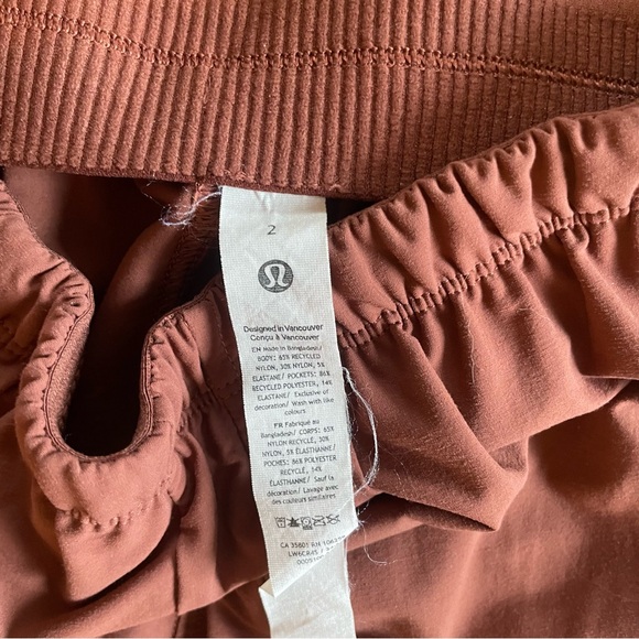 Lululemon Lightweight Mid-Rise Barrel Leg Cropped Pant Ancient Copper - Picture 9 of 15